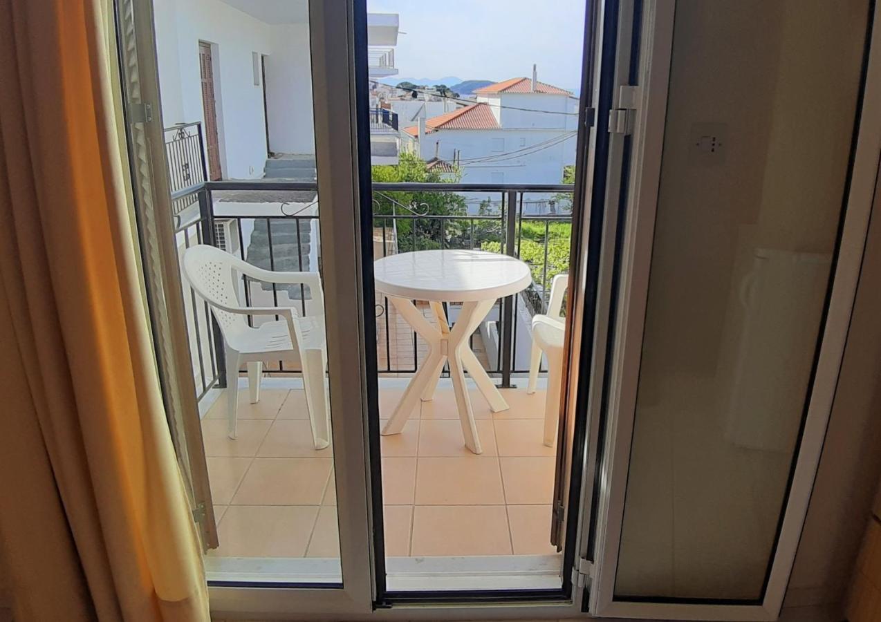 בית הארחה Aivaliotis House העיירה סקיאתוס
